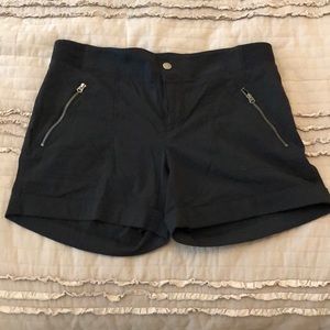 Great condition Athleta textured shorts